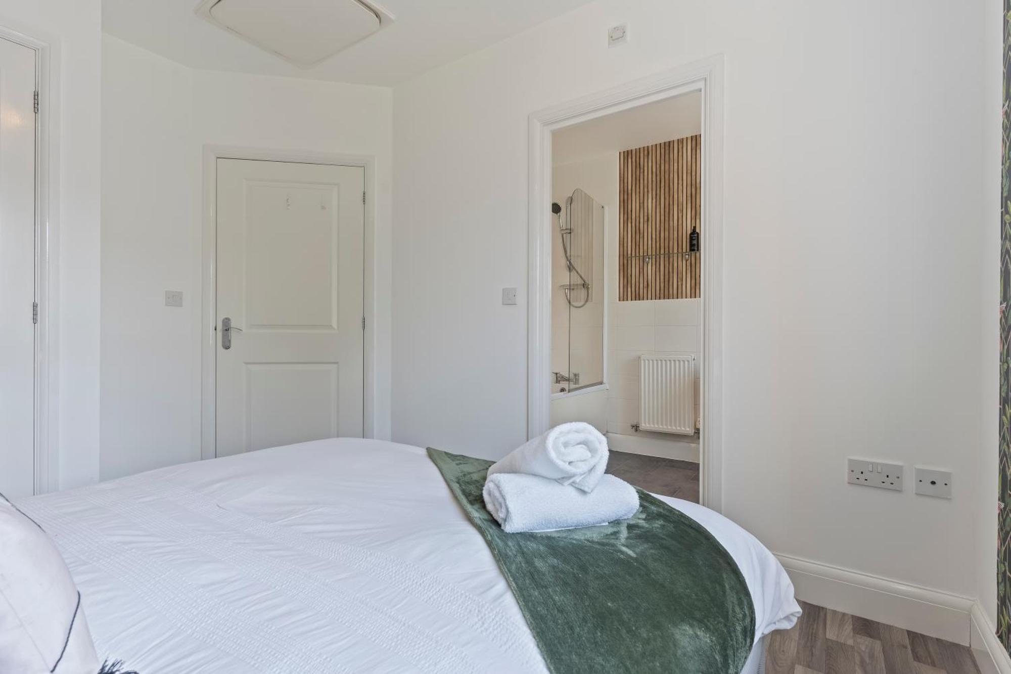 Ava'S Apartment - 1 Bedroom In Solihull Centre - Free Parking - Wi-Fi Extérieur photo